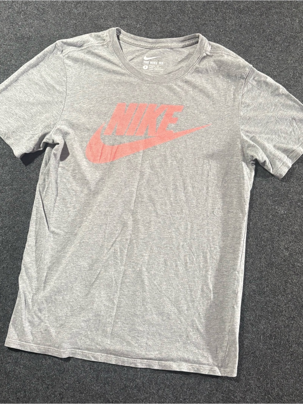 Nike The Nike Tee Men’s S Gray Short Sleeve Crew Neck Logo T-Shirt Regular